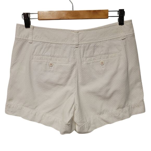 Lilly Pulitzer White Textured Short Women Euro Summer Vacation Clean Girl Size 2 - Picture 2 of 8